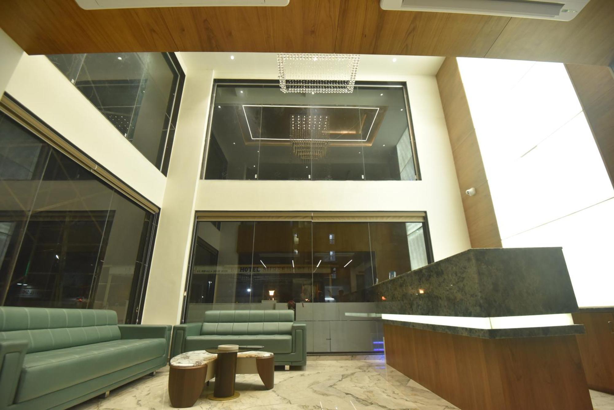 Kings Kraft Tremezzo Inn, Somnath Exterior photo